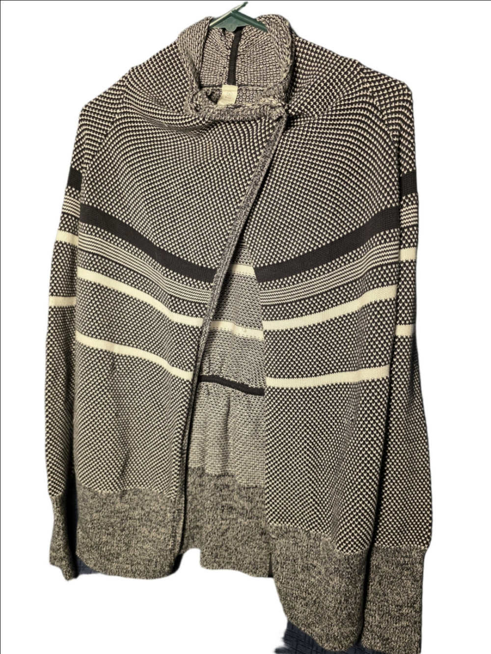 Ivivva By Lululemon Black and White Striped Knit Sweater Size 10 Kid's Preppy